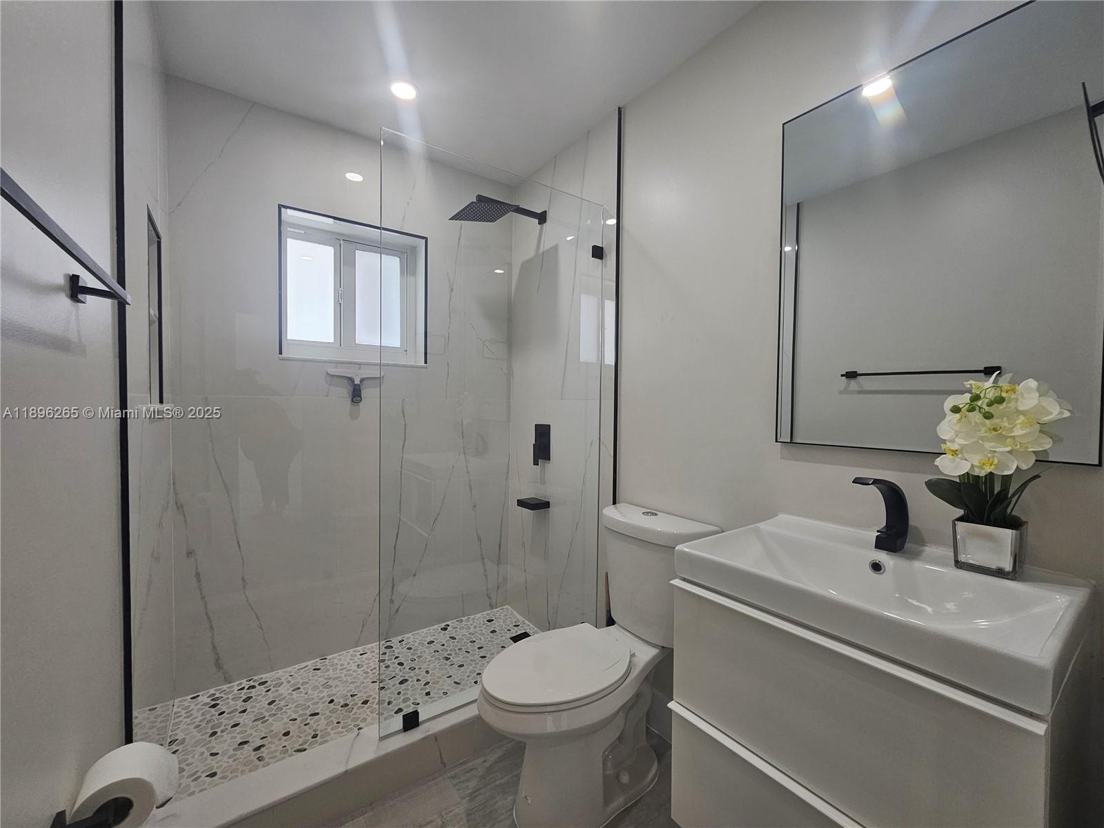 PORT LARGO 5TH ADD - Residential