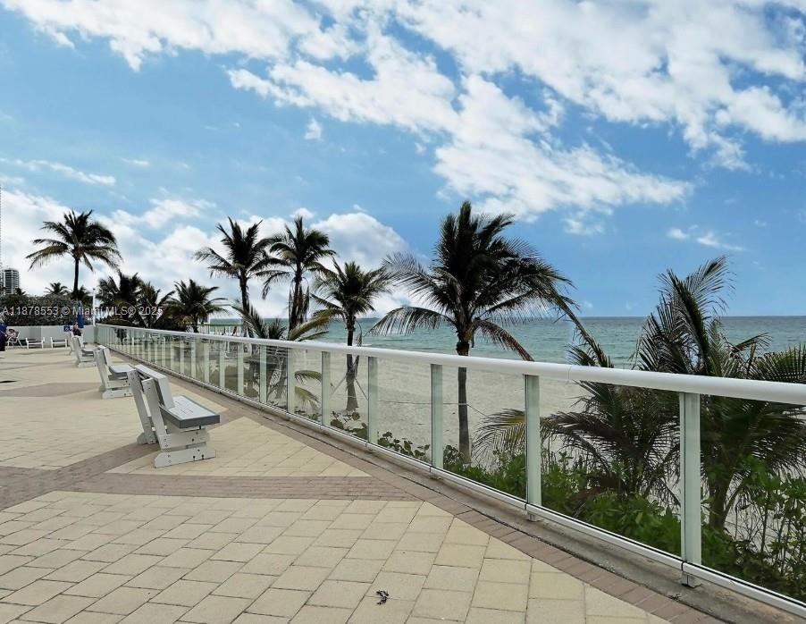 PARKER PLAZA CONDO ESTATE - Residential Lease