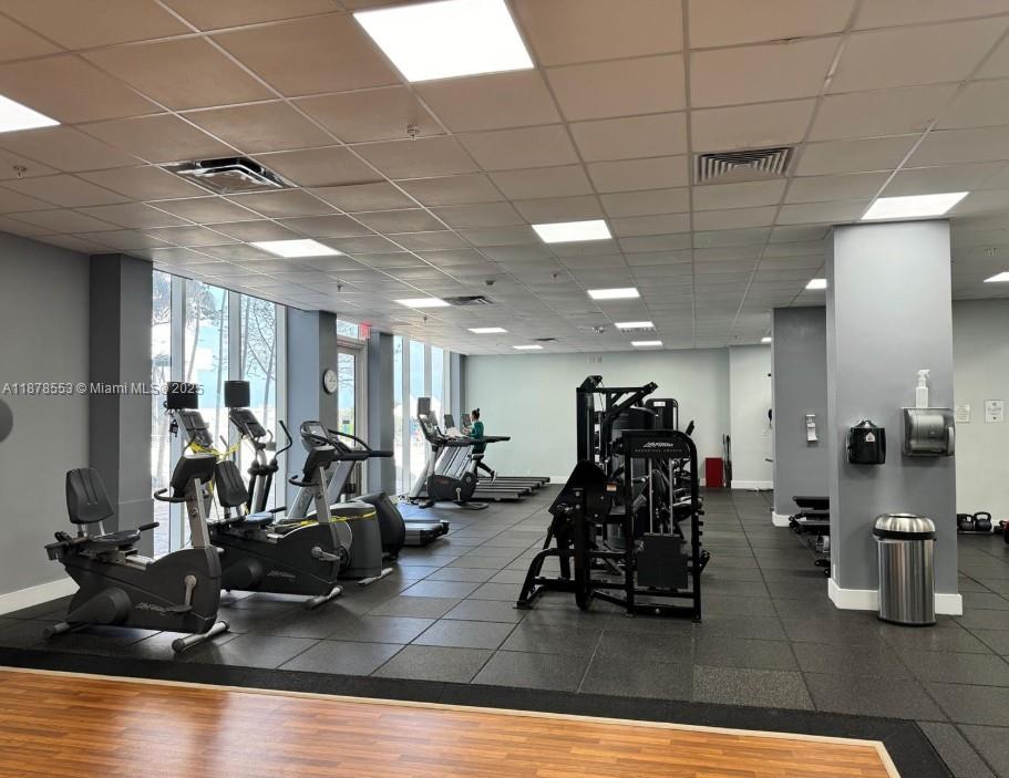 PARKER PLAZA CONDO ESTATE - Residential Lease