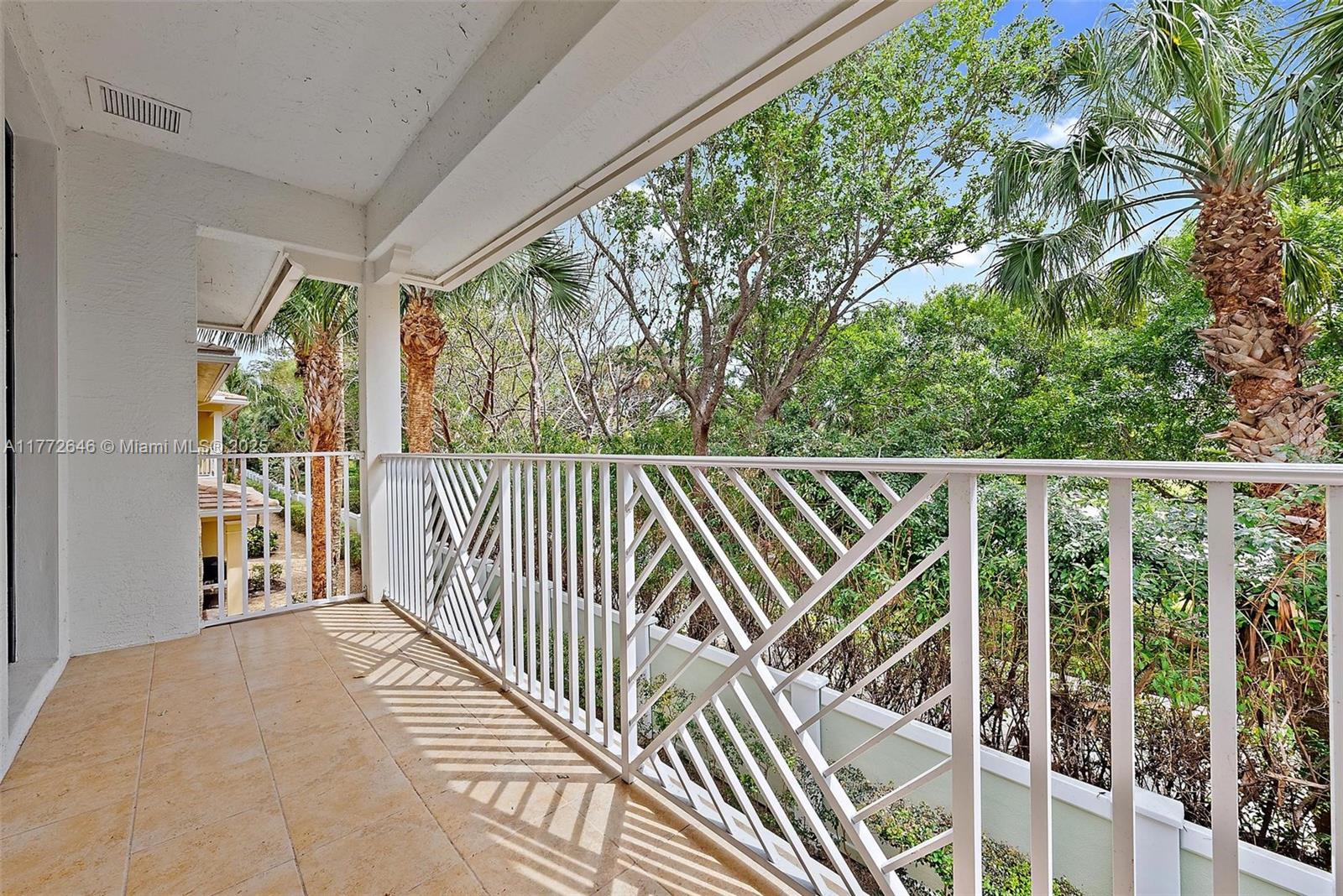 Hampton Cay - Residential