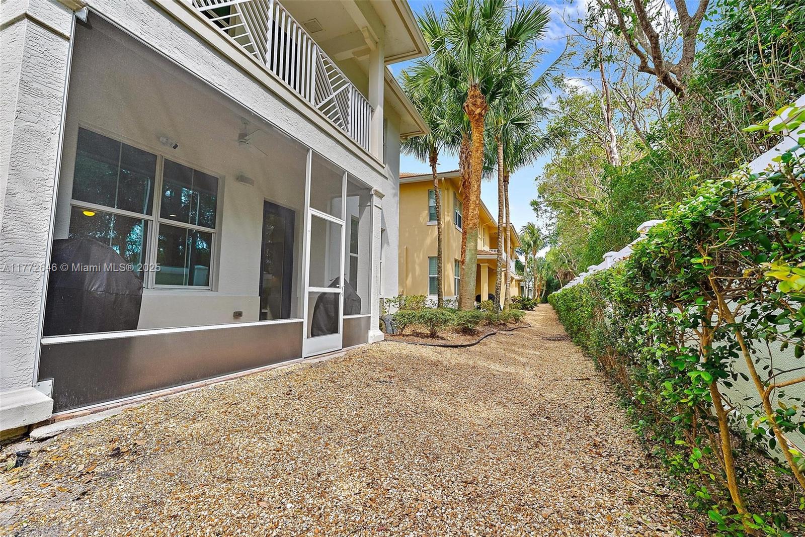 Hampton Cay - Residential