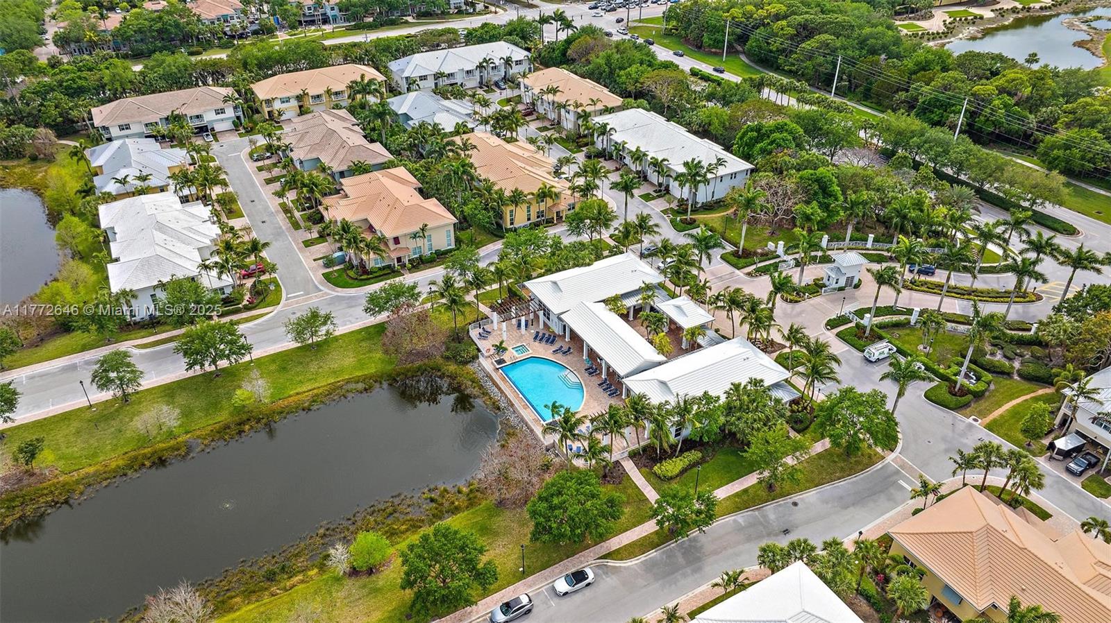Hampton Cay - Residential