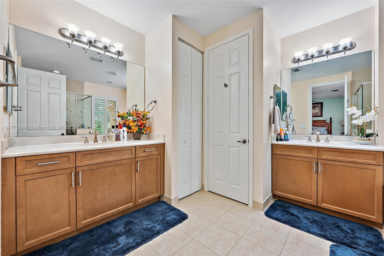 Hampton Cay - Residential