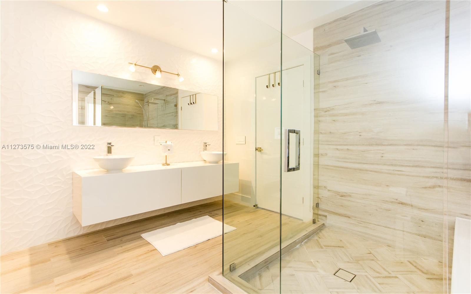 AMEND PLAT OF A PORT DORA - Residential