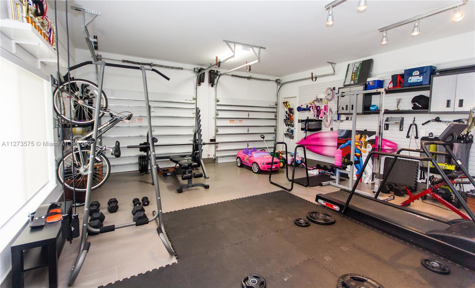 AMEND PLAT OF A PORT DORA - Residential