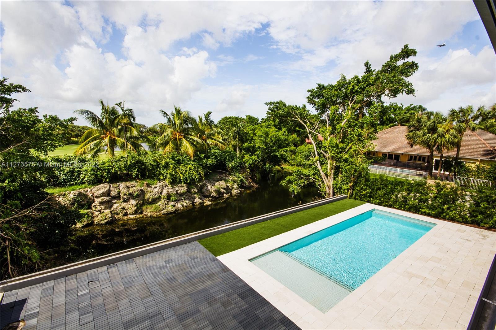 AMEND PLAT OF A PORT DORA - Residential