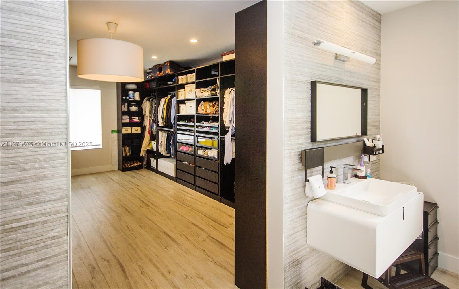 AMEND PLAT OF A PORT DORA - Residential