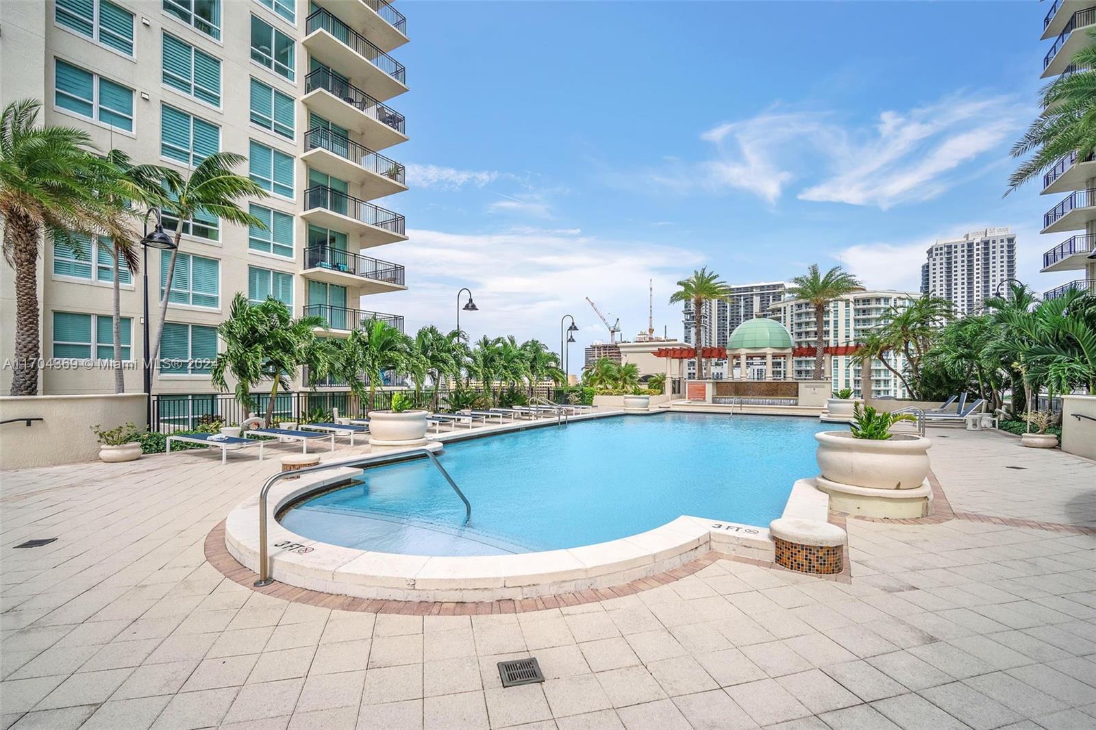 SYMPHONY NORTH CONDO - Residential