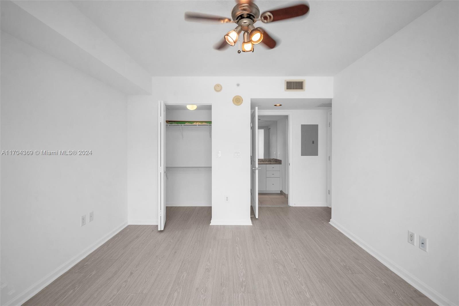 SYMPHONY NORTH CONDO - Residential