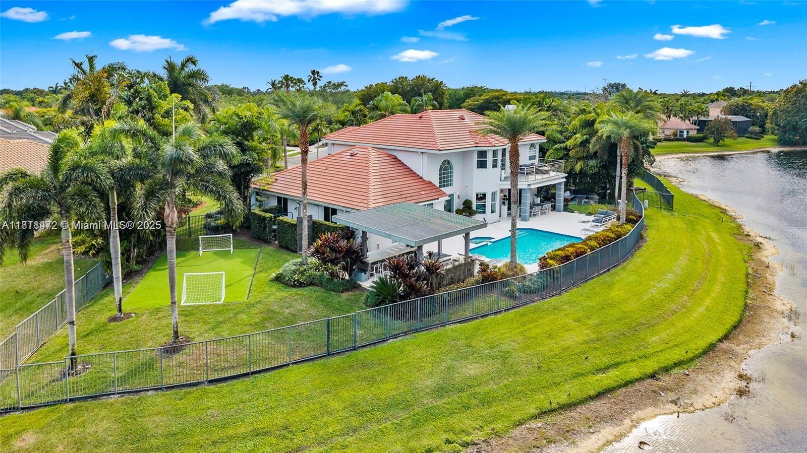 3272 Muirfield