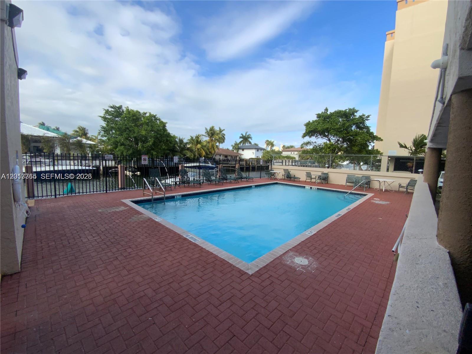 2903 N Miami Beach Blvd 905