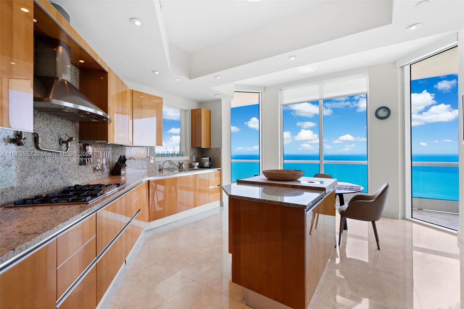TURNBERRY OCEAN COLONY SO - Residential