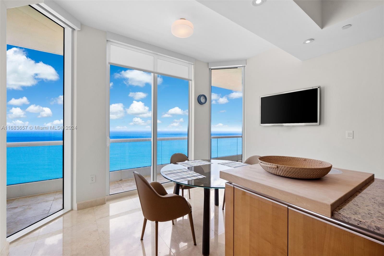 TURNBERRY OCEAN COLONY SO - Residential