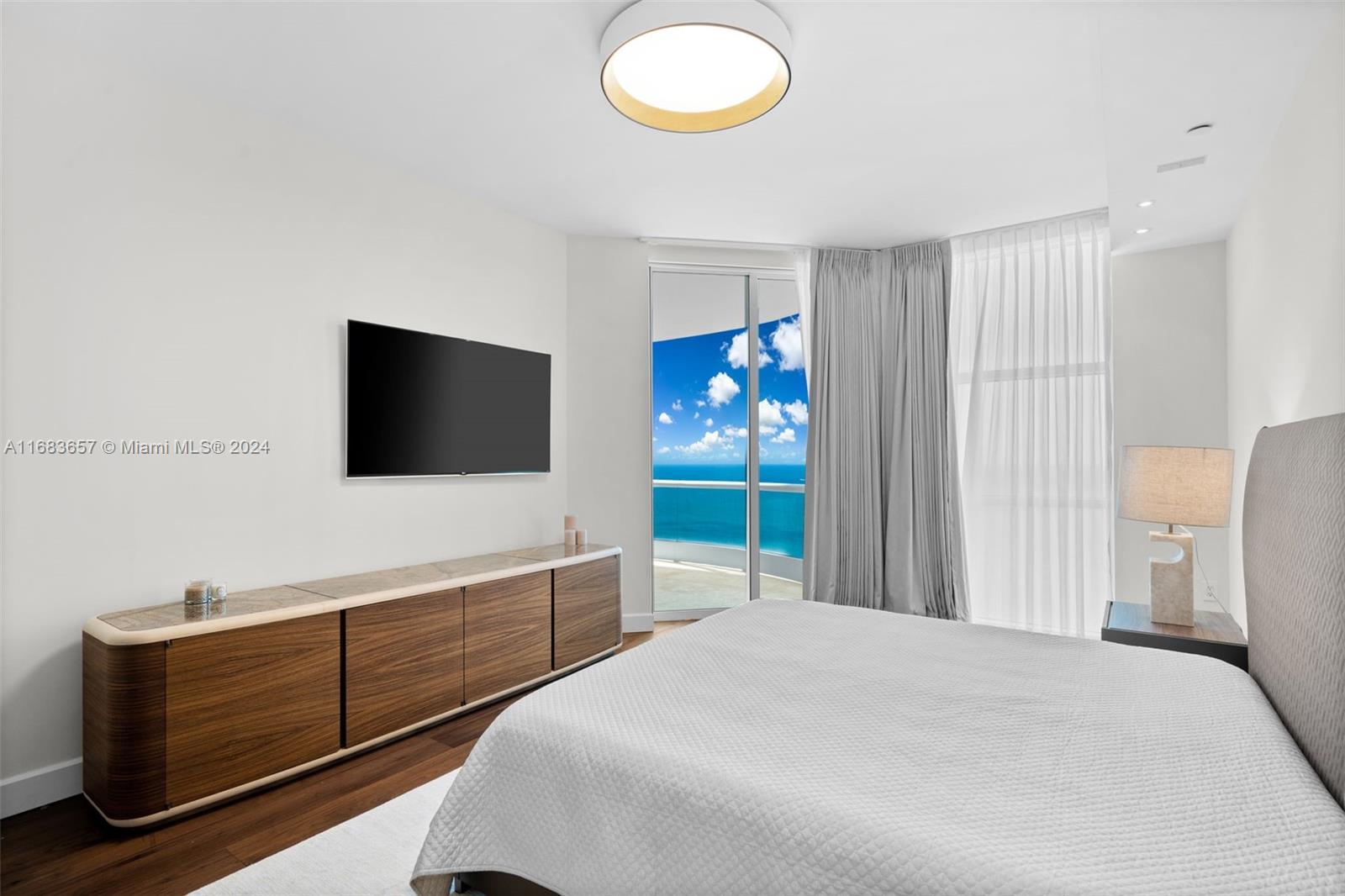 TURNBERRY OCEAN COLONY SO - Residential