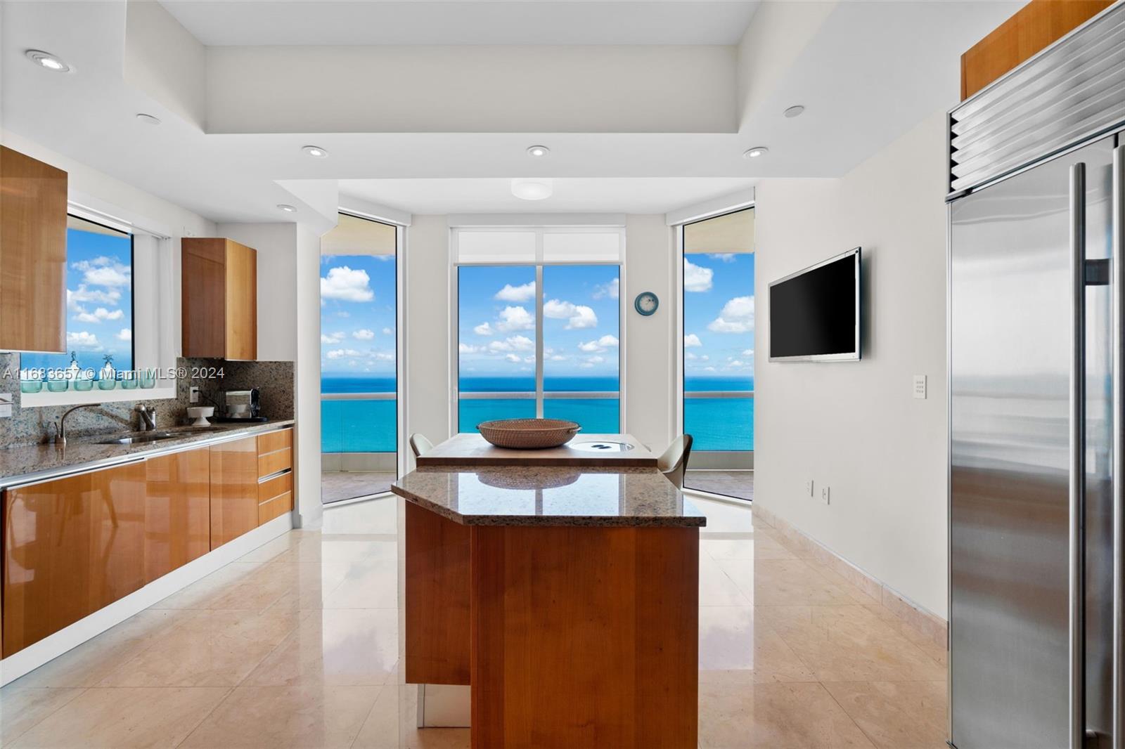 TURNBERRY OCEAN COLONY SO - Residential