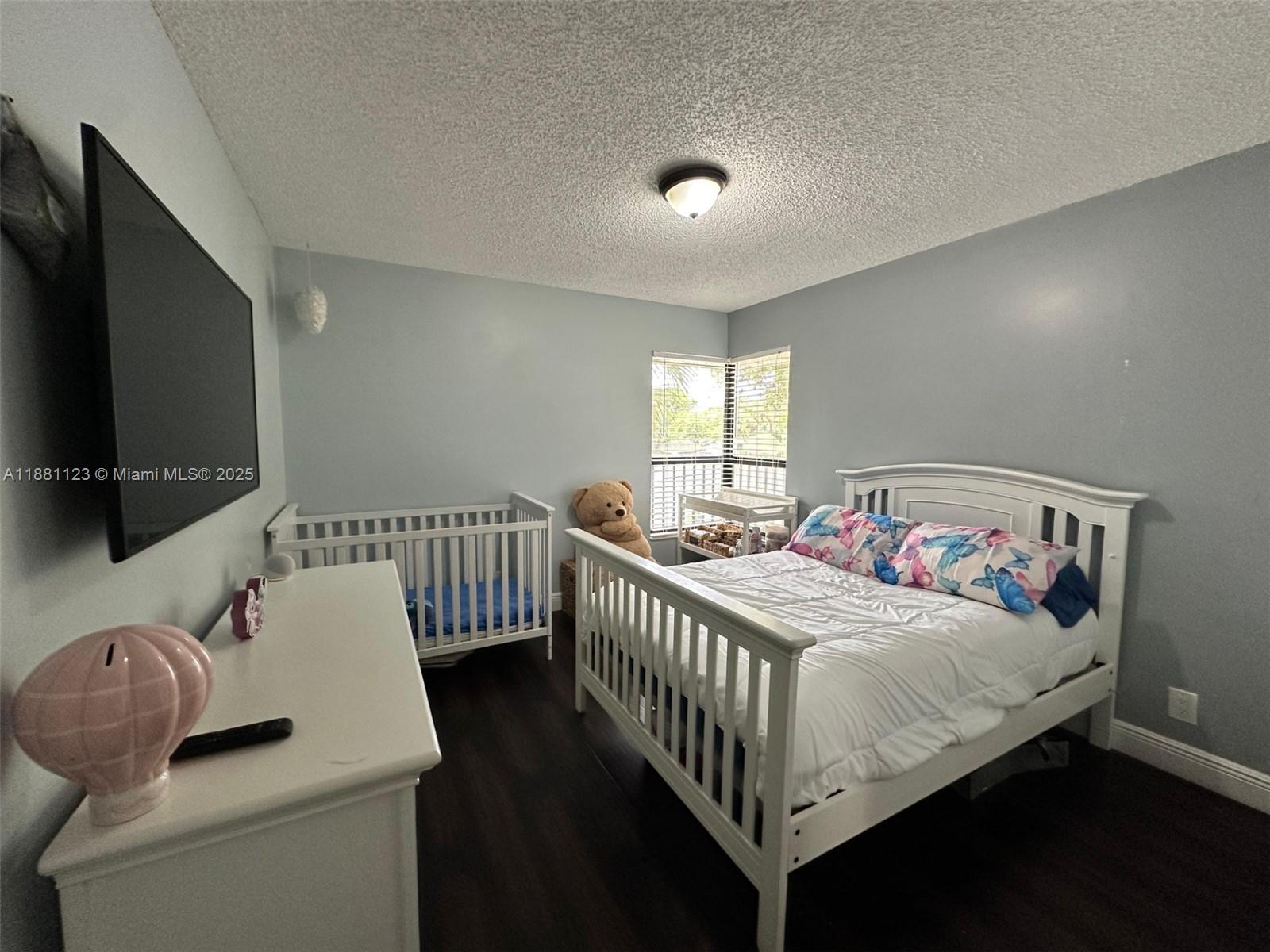 CENTERPOINTE CONDO - Residential Lease
