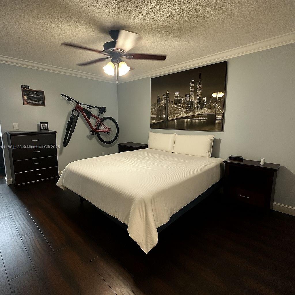 CENTERPOINTE CONDO - Residential Lease