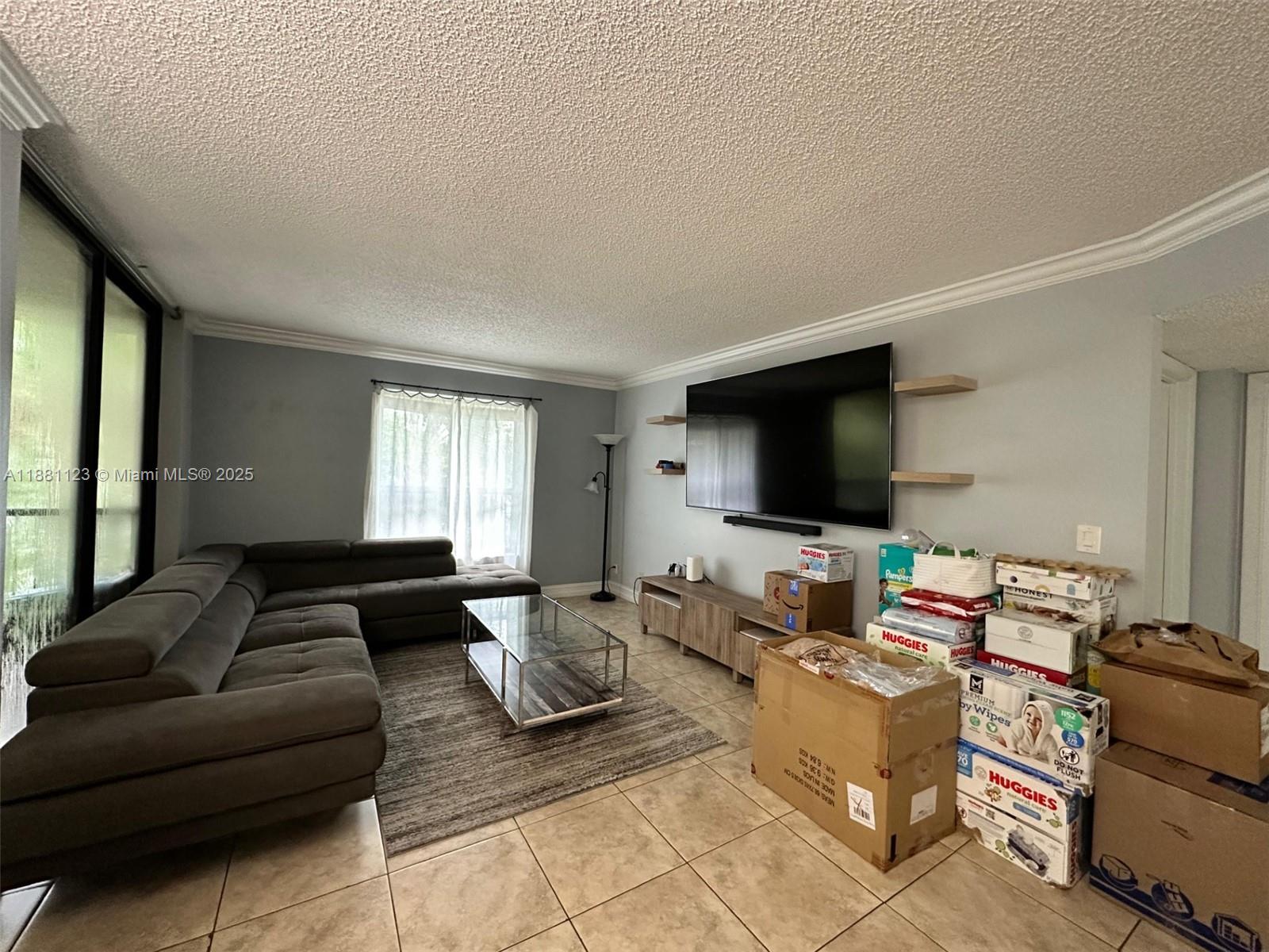 CENTERPOINTE CONDO - Residential Lease
