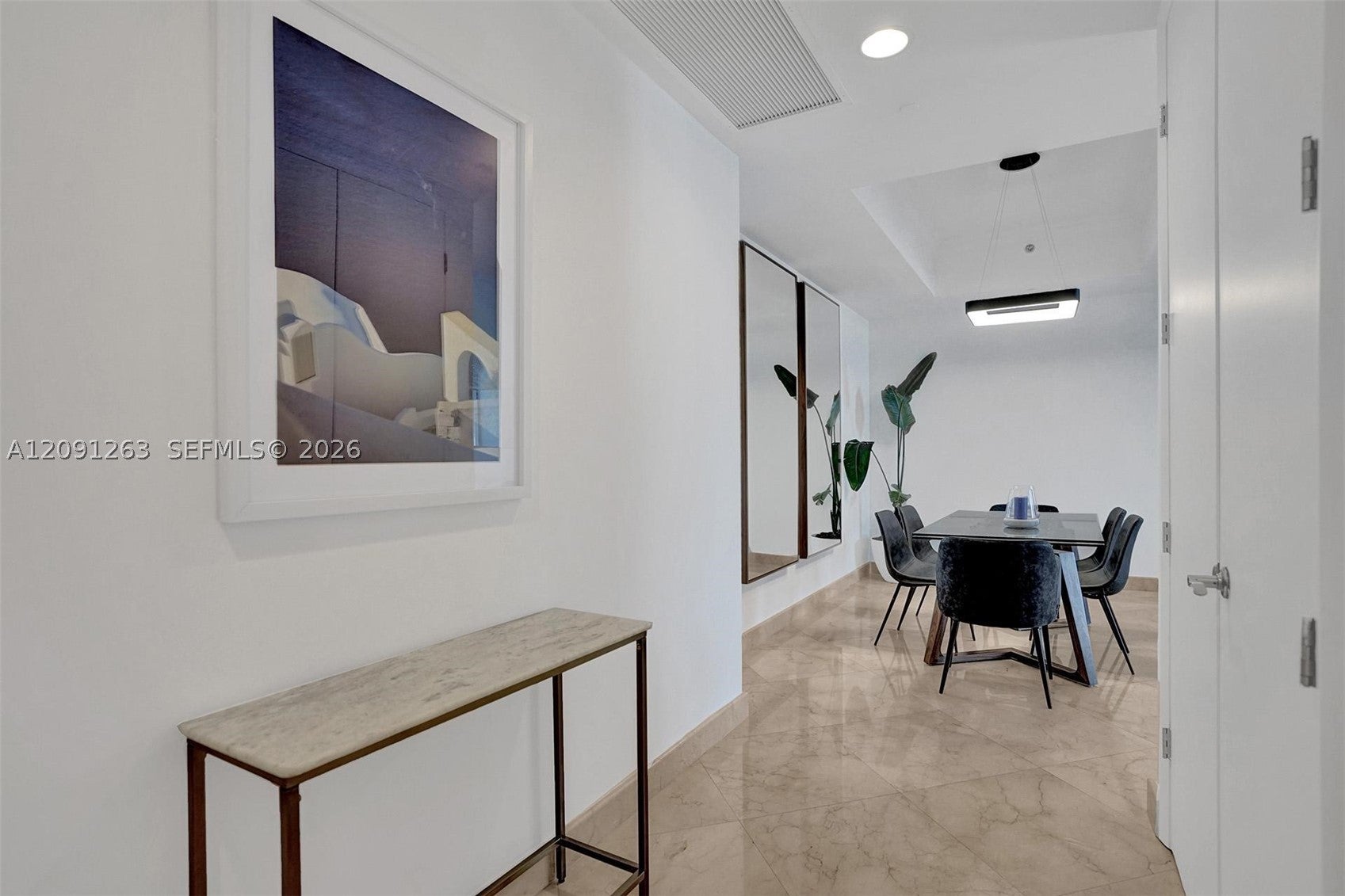 16001 Collins Ave 805