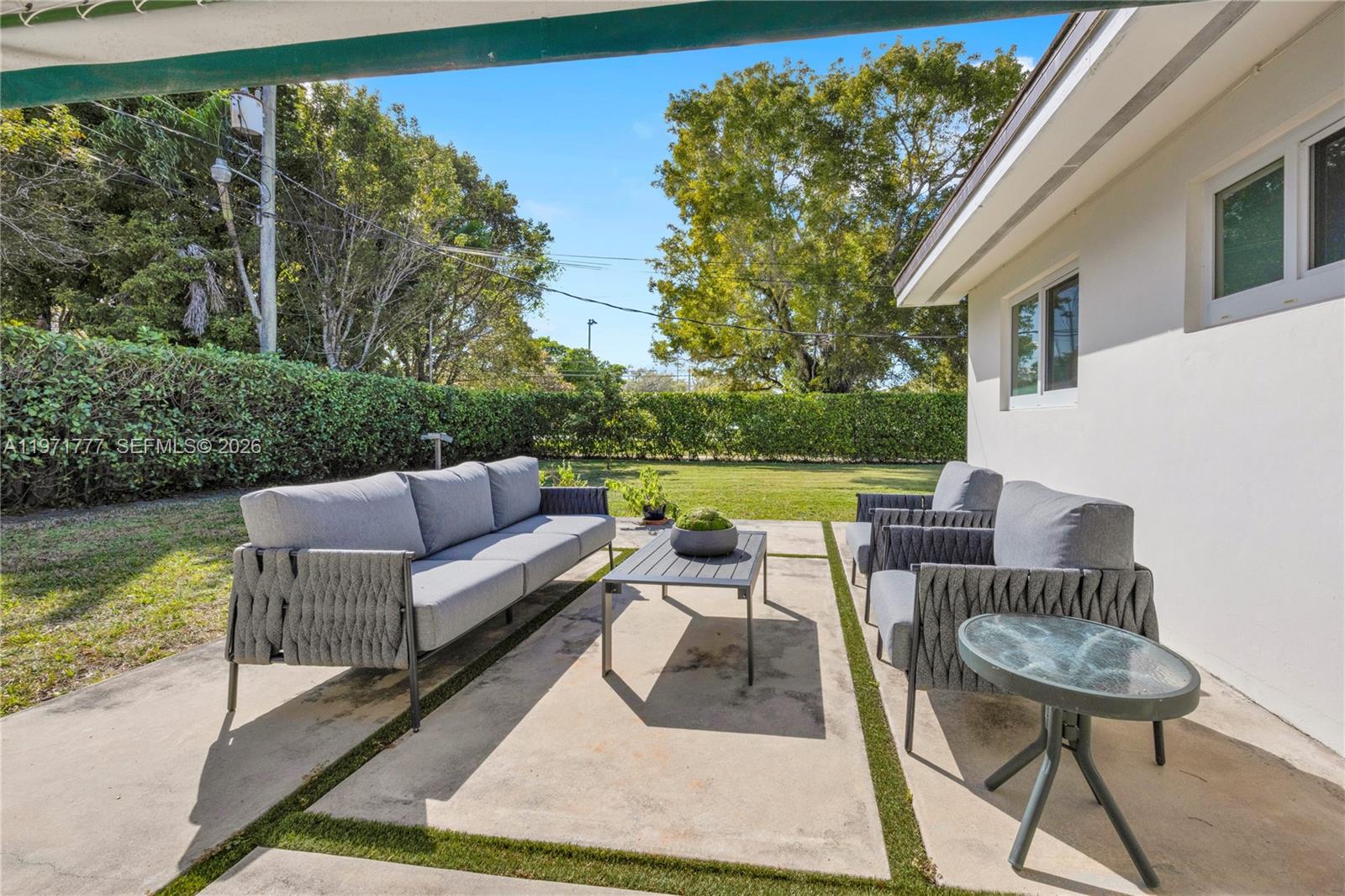 SNAPPER CREEK VILLAGE AMD - Residential