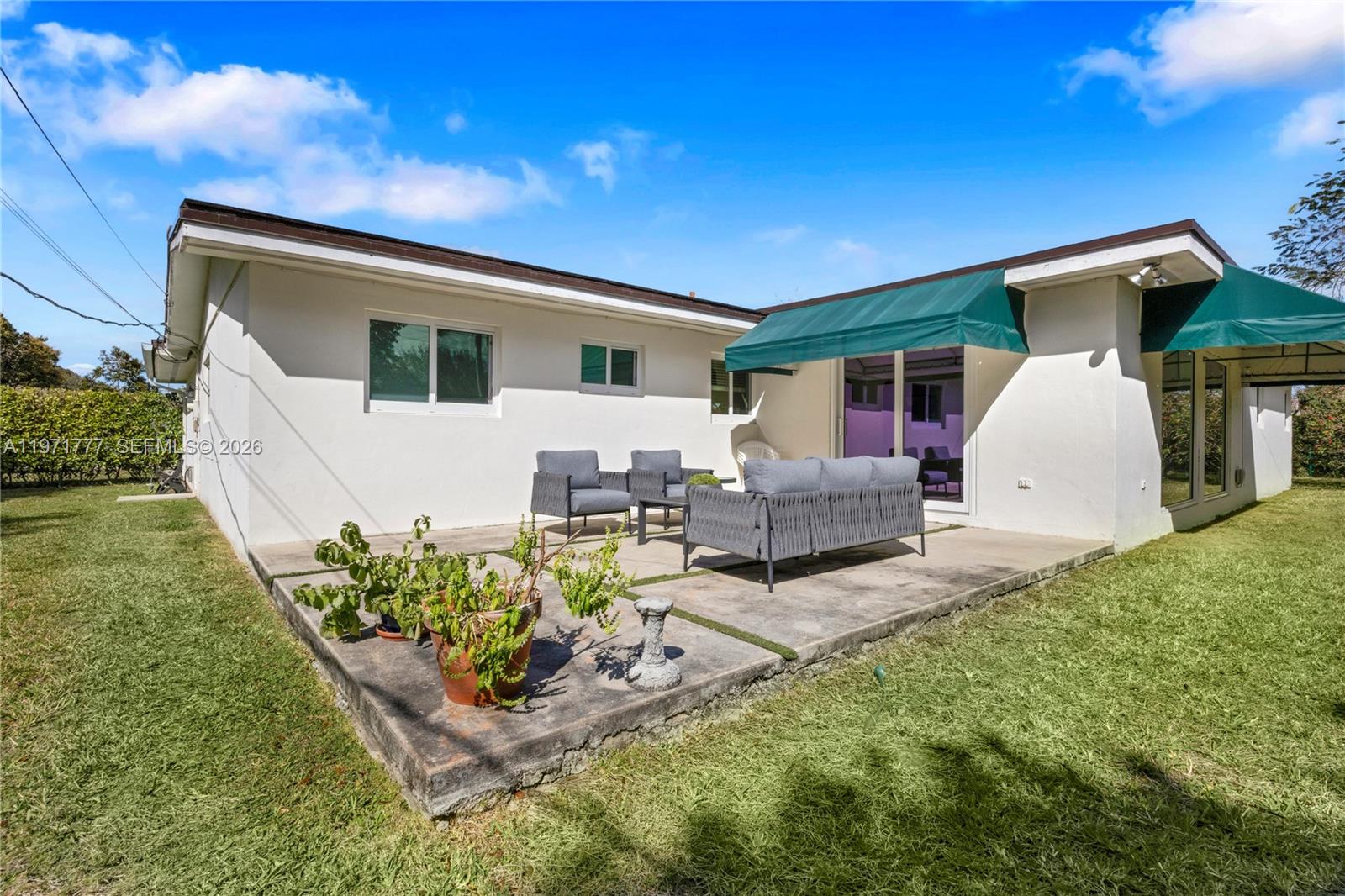 SNAPPER CREEK VILLAGE AMD - Residential