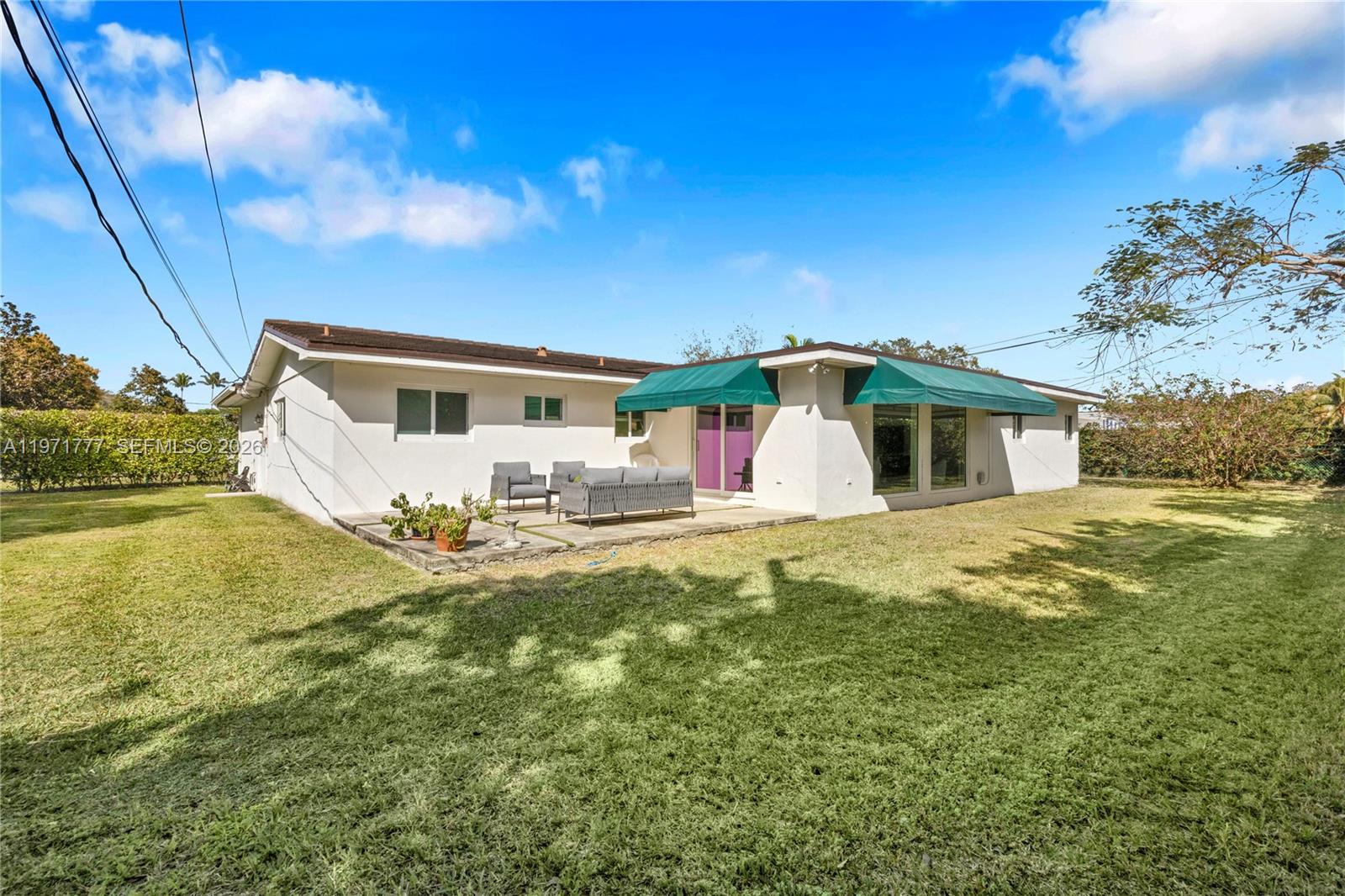 SNAPPER CREEK VILLAGE AMD - Residential