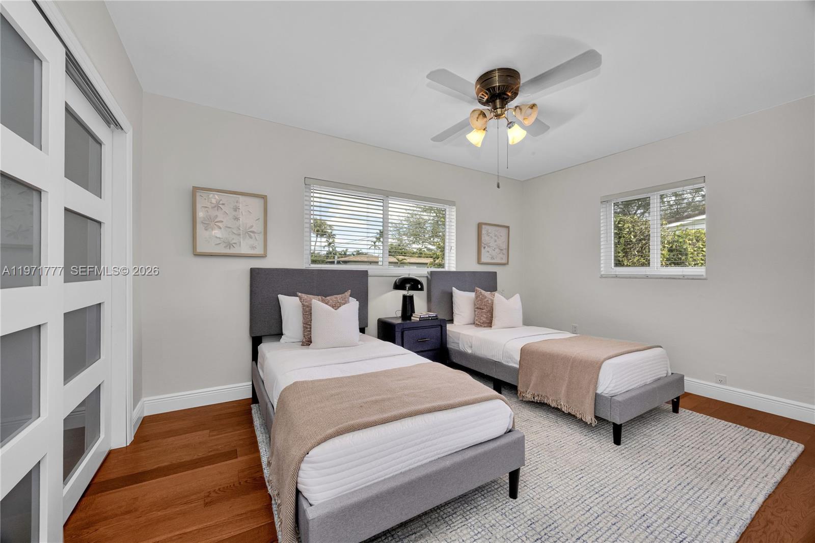 SNAPPER CREEK VILLAGE AMD - Residential