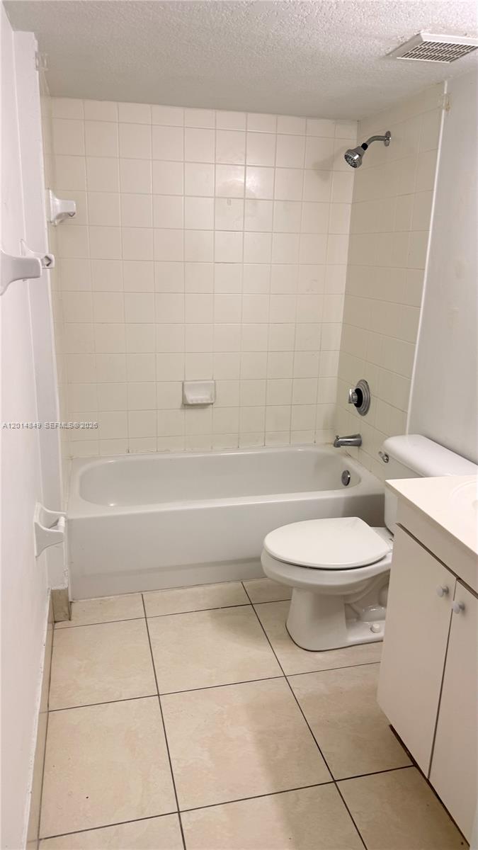 MONTEREY AT MALIBU BAY CO - Residential Lease