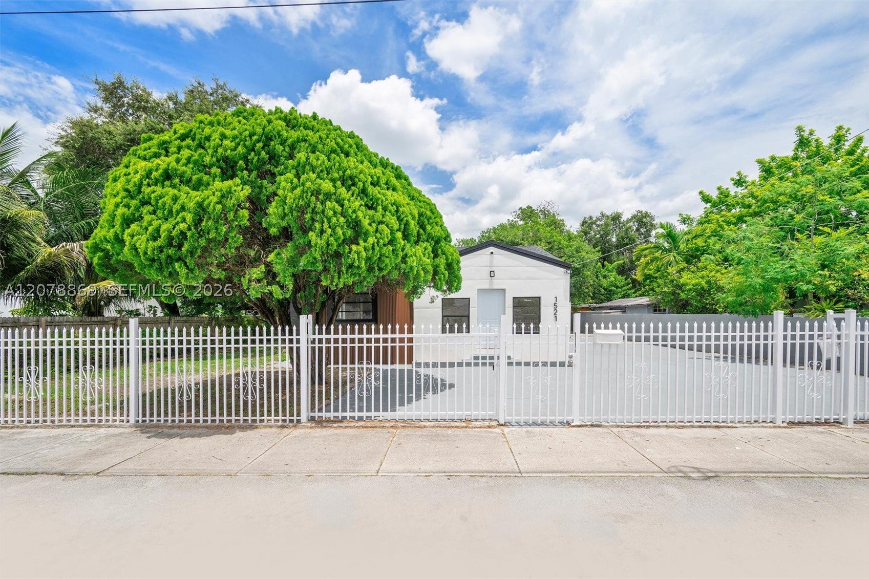 1521 NW 33rd St
