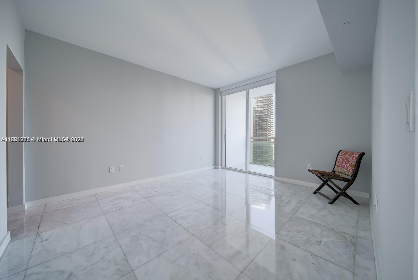THE PLAZA 901 BRICKELL CO - Residential Lease