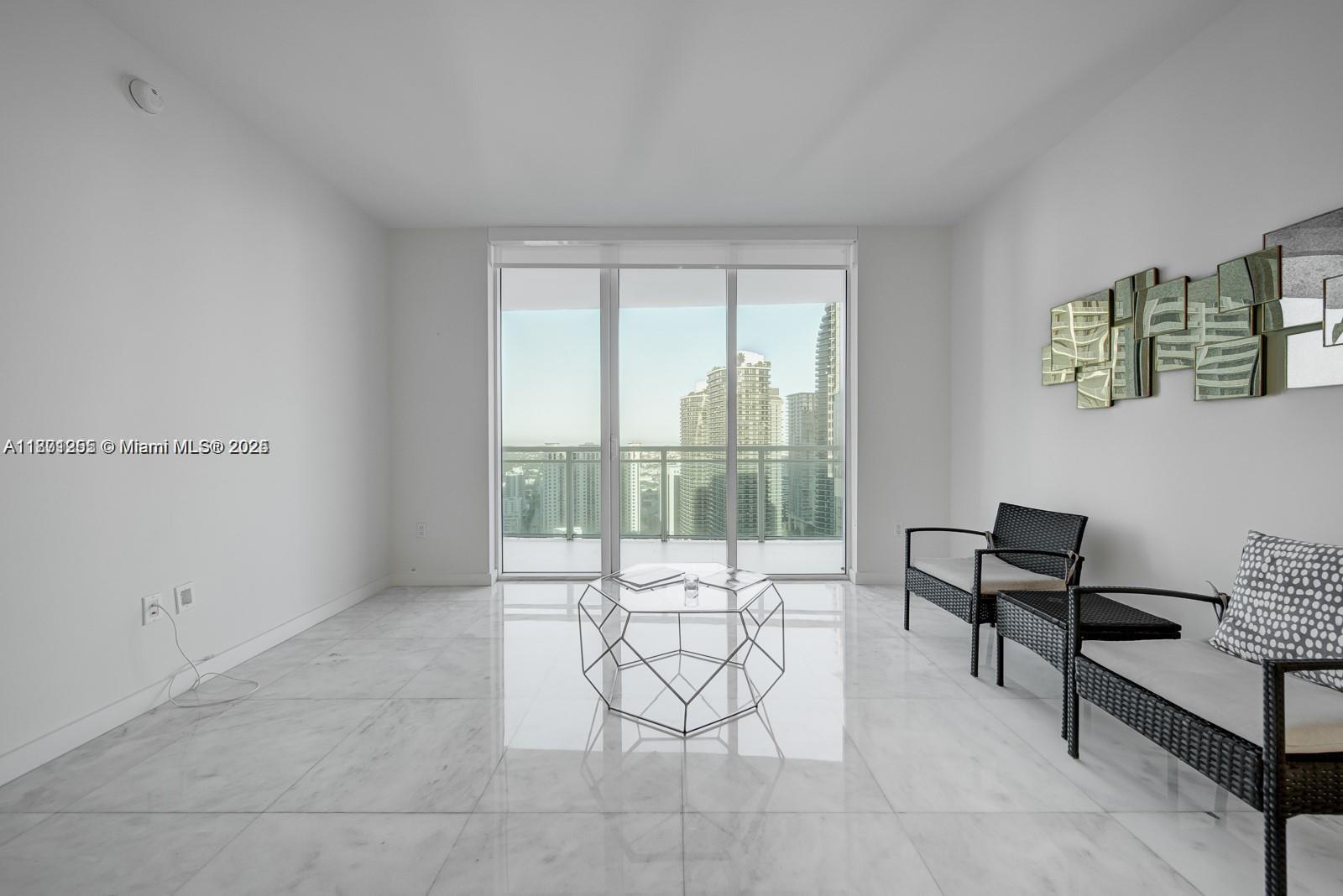 THE PLAZA 901 BRICKELL CO - Residential Lease