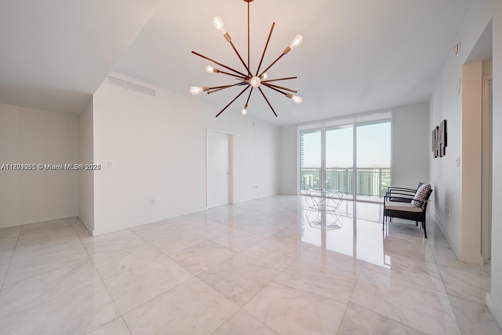THE PLAZA 901 BRICKELL CO - Residential Lease