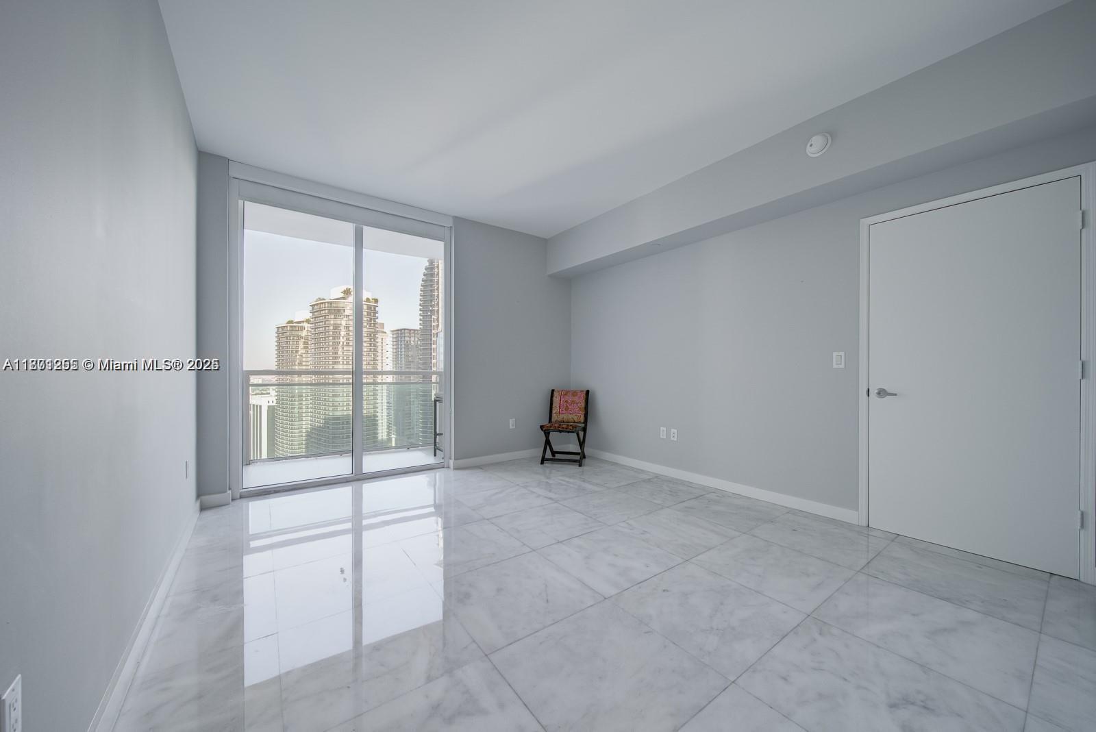 THE PLAZA 901 BRICKELL CO - Residential Lease