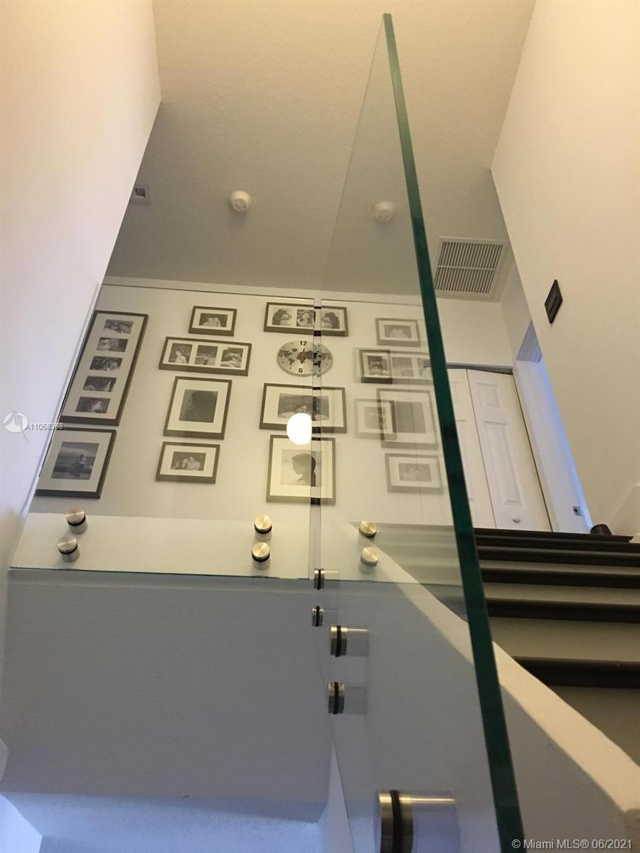 EGRET LAKES ESTATES SEC 4 - Residential