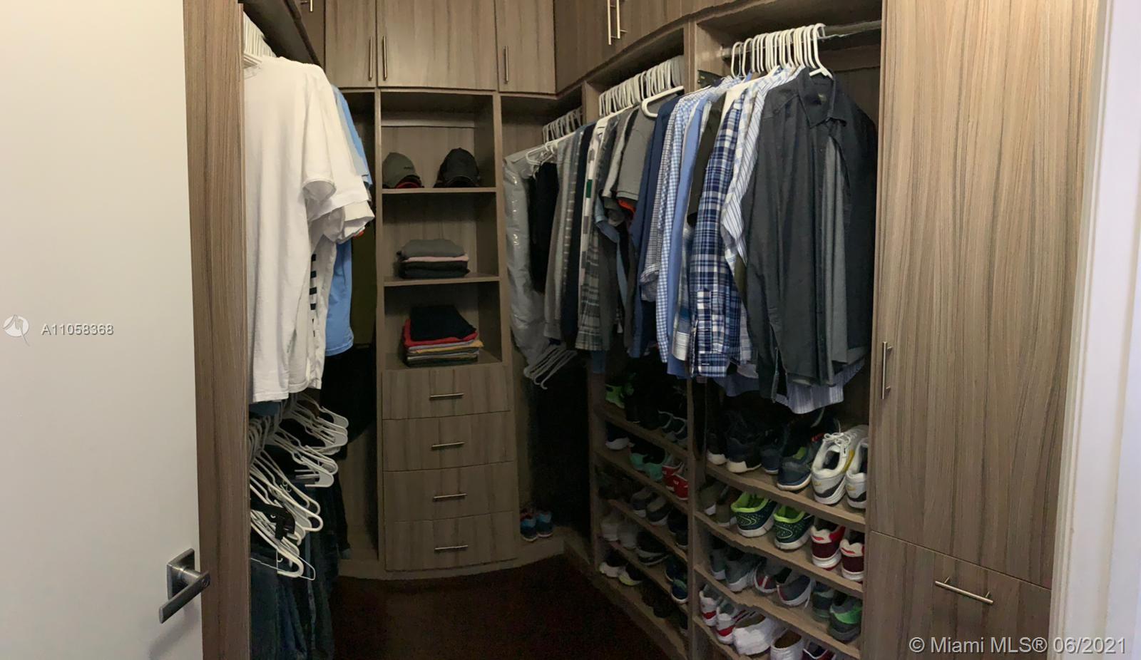 EGRET LAKES ESTATES SEC 4 - Residential