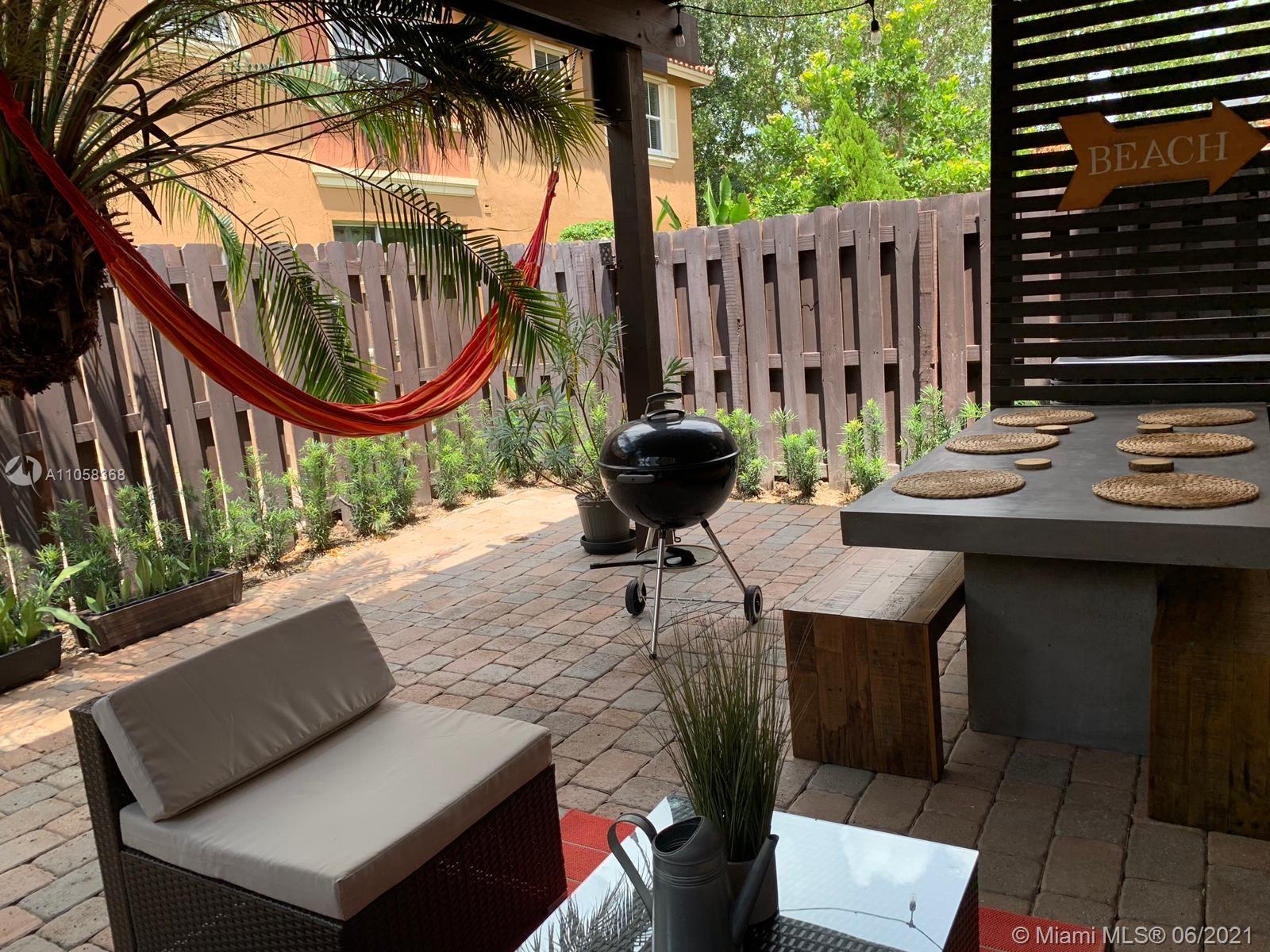 EGRET LAKES ESTATES SEC 4 - Residential