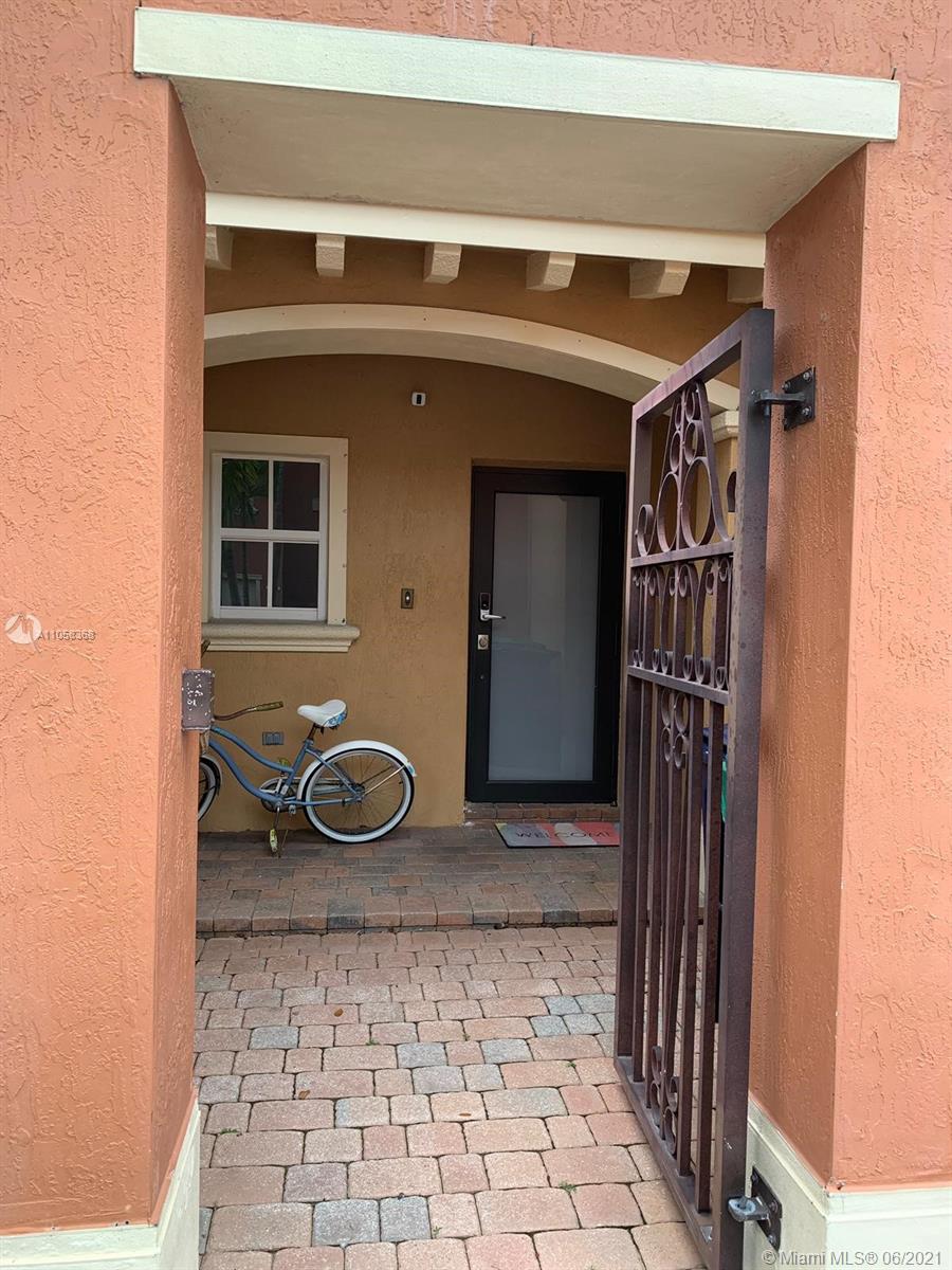 EGRET LAKES ESTATES SEC 4 - Residential