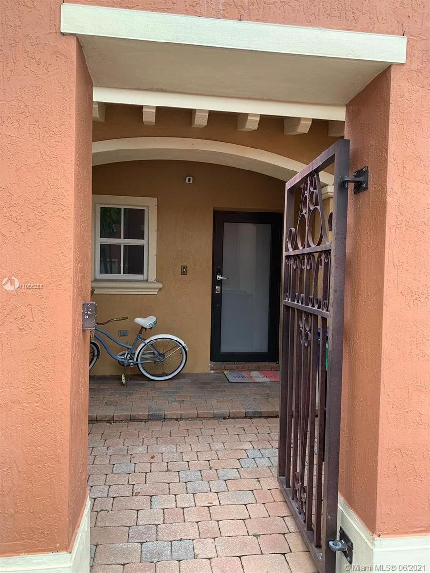 Unique TH located in Venetian Isles in a gated community. This SPACIOUS two story home has a BEST LAYOUT, all bedrooms UPSTAIRS, huge kitchen that opens to the family room, PERFECT for entertaining AND a Backyard that will let you SURPRISED. This property has an AMAZING features: *GLASS and IMPACT Front Door *Glass RAILING * All WOOD Floor *Modern PERGOLA *Re-designed BATHROOMS *New CLOSETS *Recessed LIGHTING ... are just some of the EXTRAS you will appreciate. NO DETAIL SPARED! THIS HOME IS AN ABSOLUTE GEM! About COMMUNITY.. Is Fantastic! ClubHouse, Playground, Volleyball court, Community Pool, Jogging trails with exercise stations and more.. and the most important, BUDGET for many activities on special dates. LOW MAINTENANCE, Hurry it won't Last