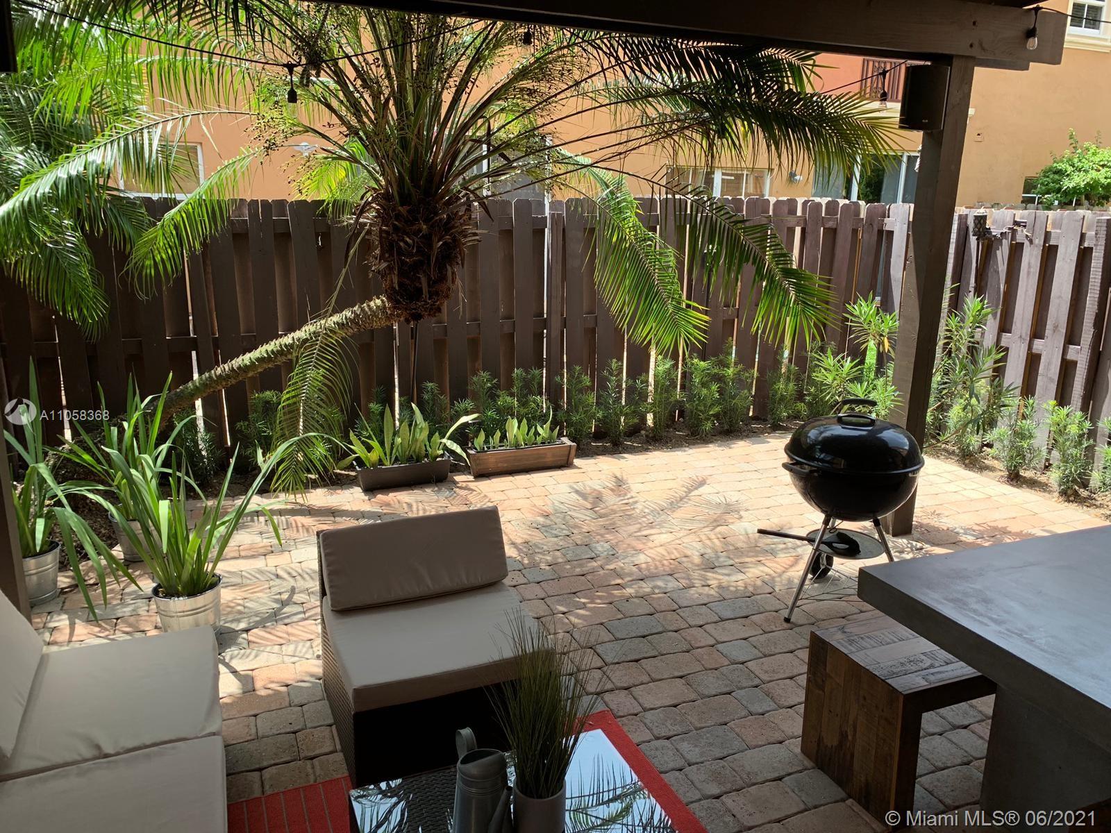 EGRET LAKES ESTATES SEC 4 - Residential