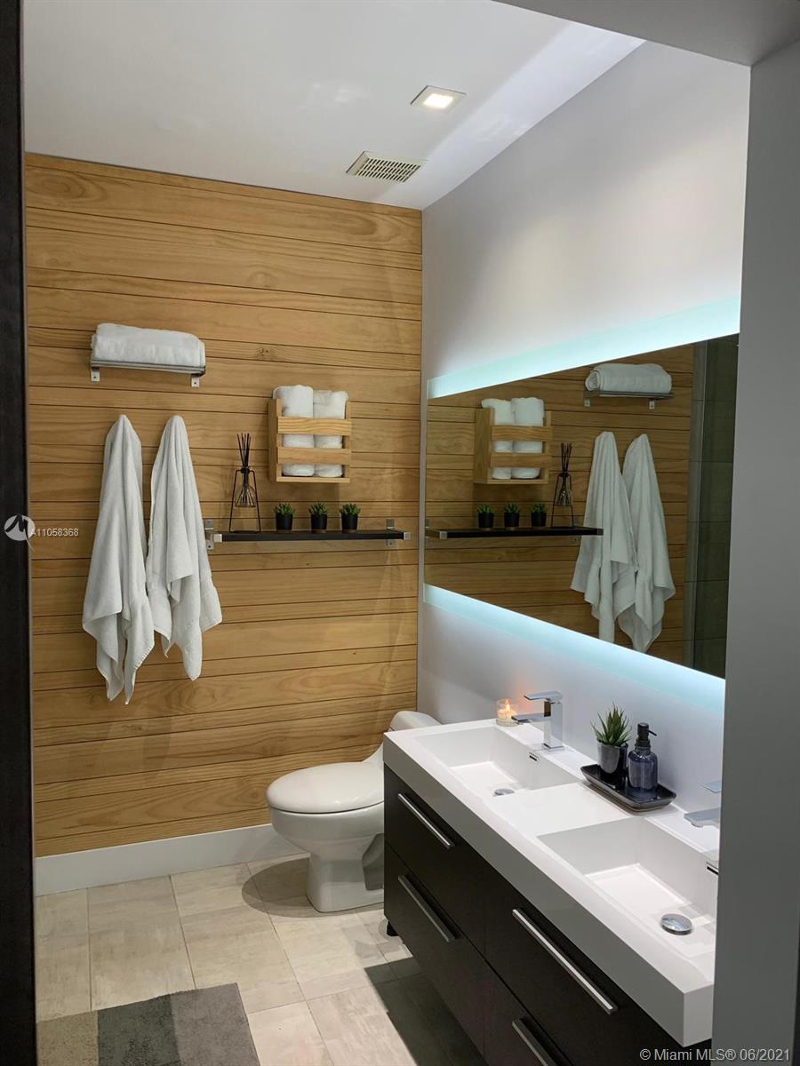 EGRET LAKES ESTATES SEC 4 - Residential