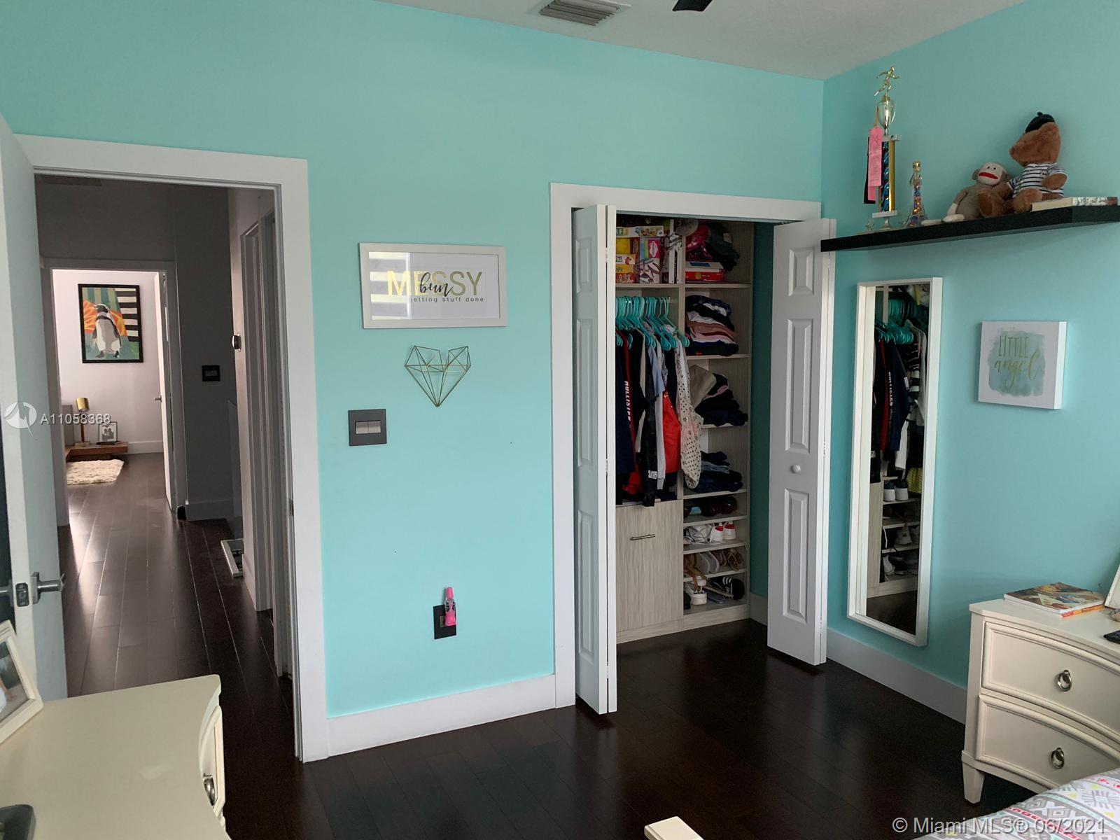 EGRET LAKES ESTATES SEC 4 - Residential