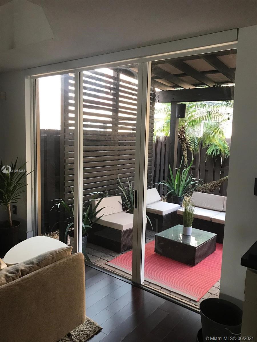 EGRET LAKES ESTATES SEC 4 - Residential