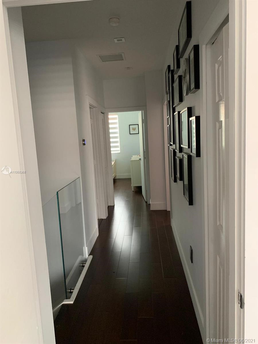 EGRET LAKES ESTATES SEC 4 - Residential