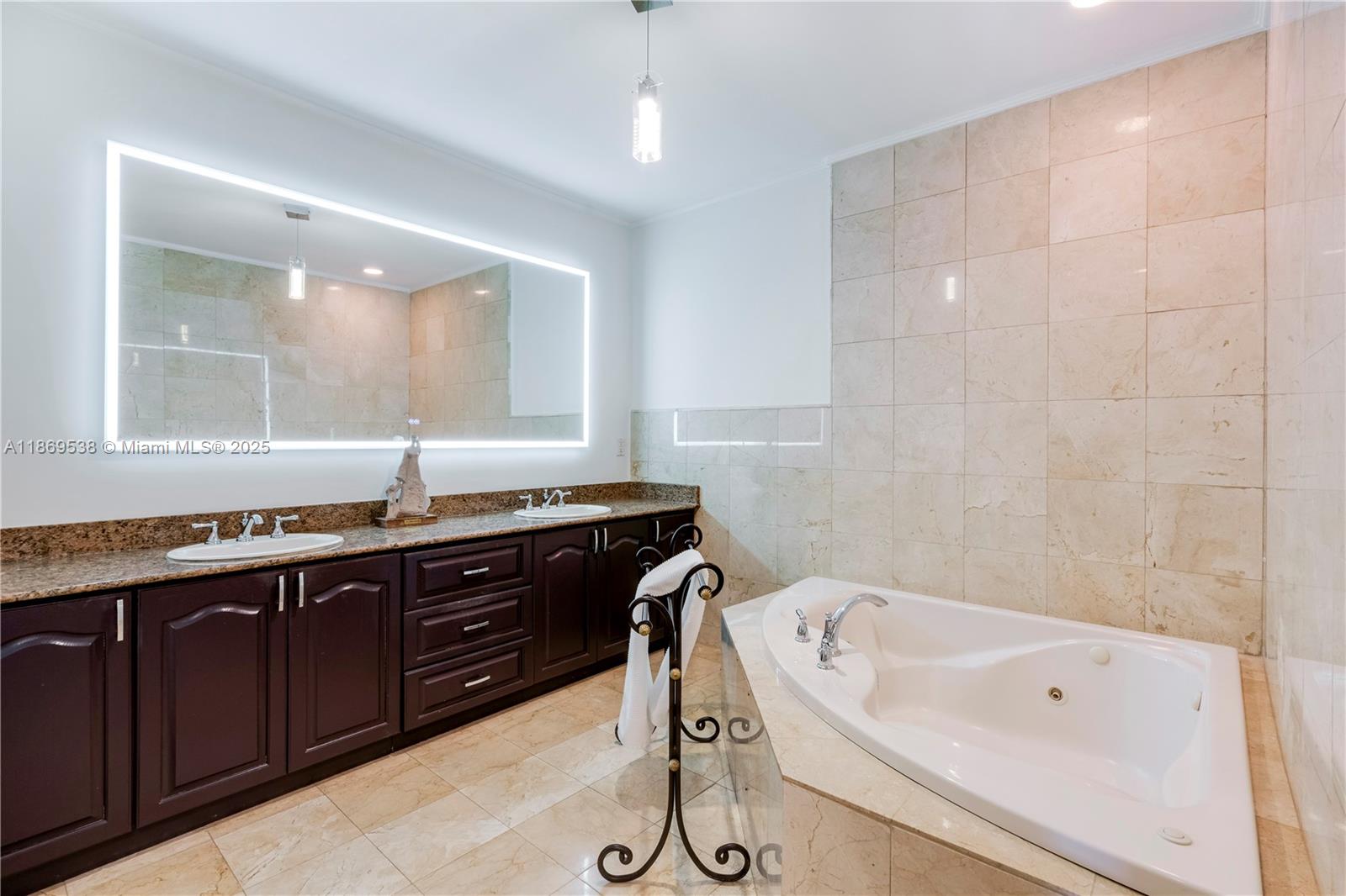 C GAB COUNTRY CLUB SEC 5 - Residential