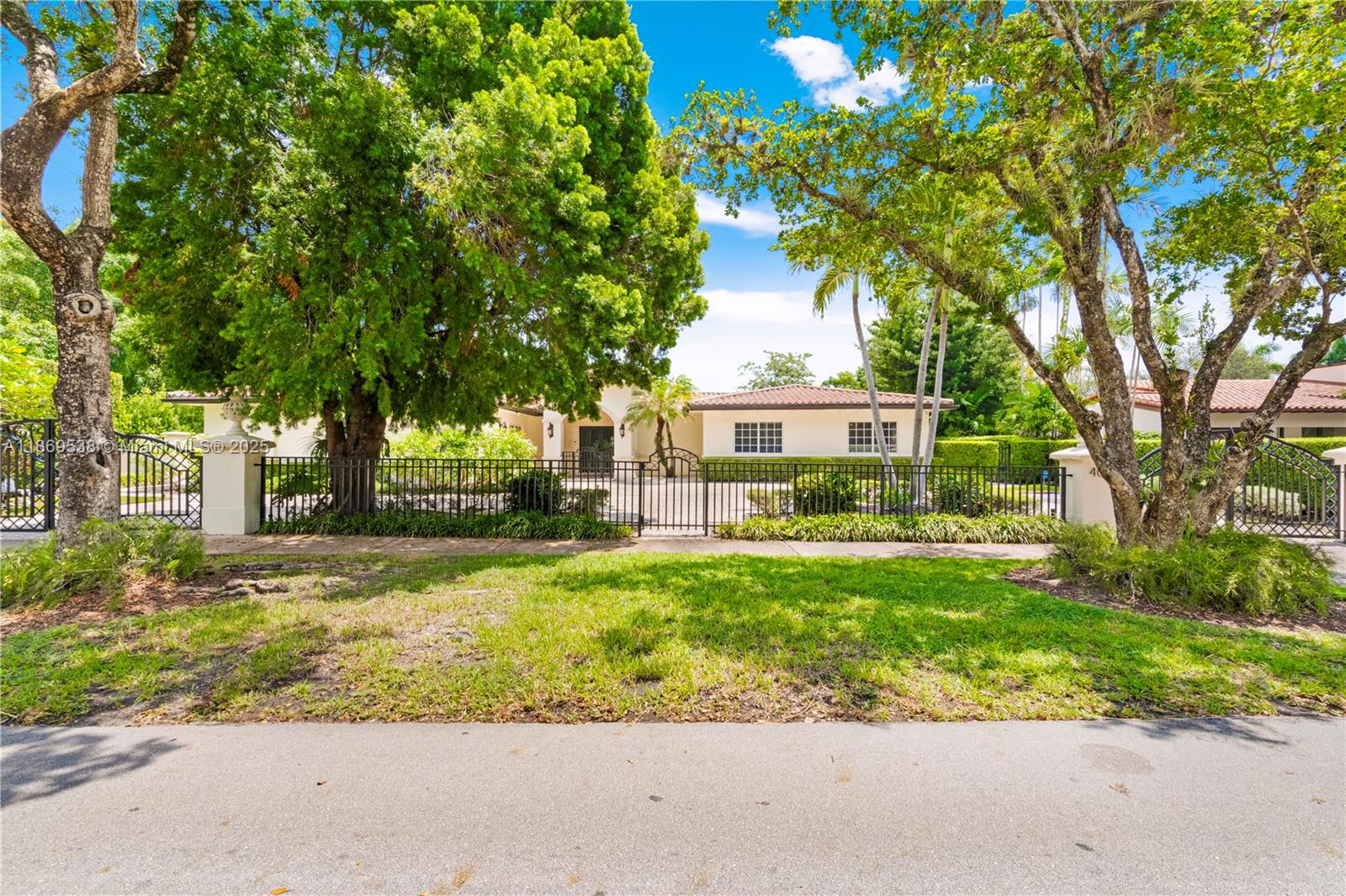 C GAB COUNTRY CLUB SEC 5 - Residential