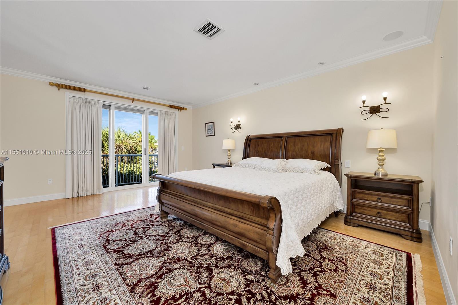 THE COURTYARDS AT THE POI - Residential