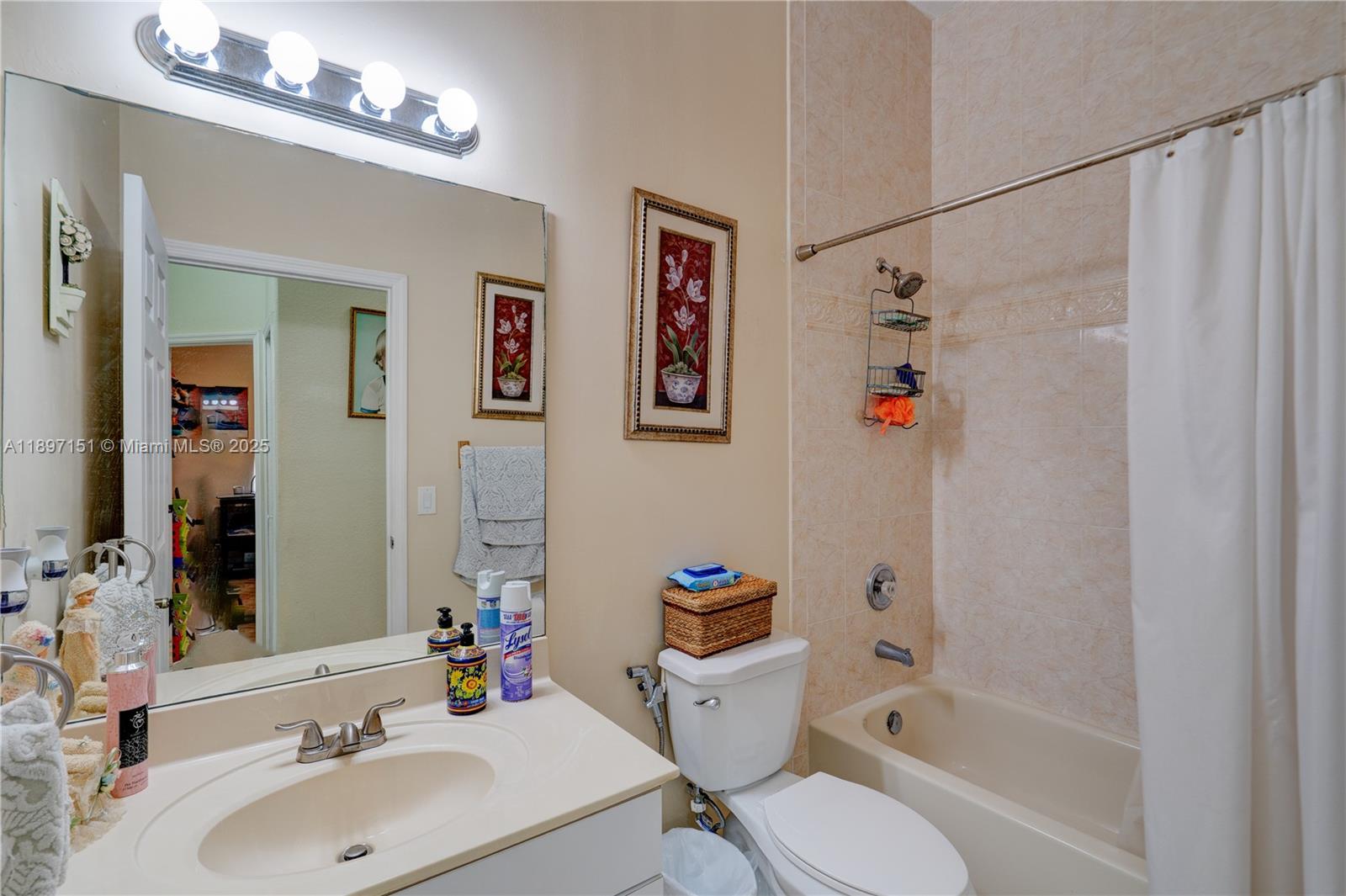 KEEN ESTATES - Residential