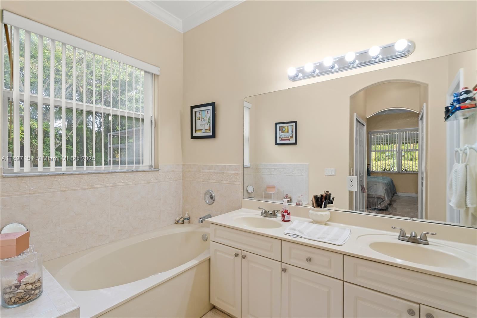 KEEN ESTATES - Residential