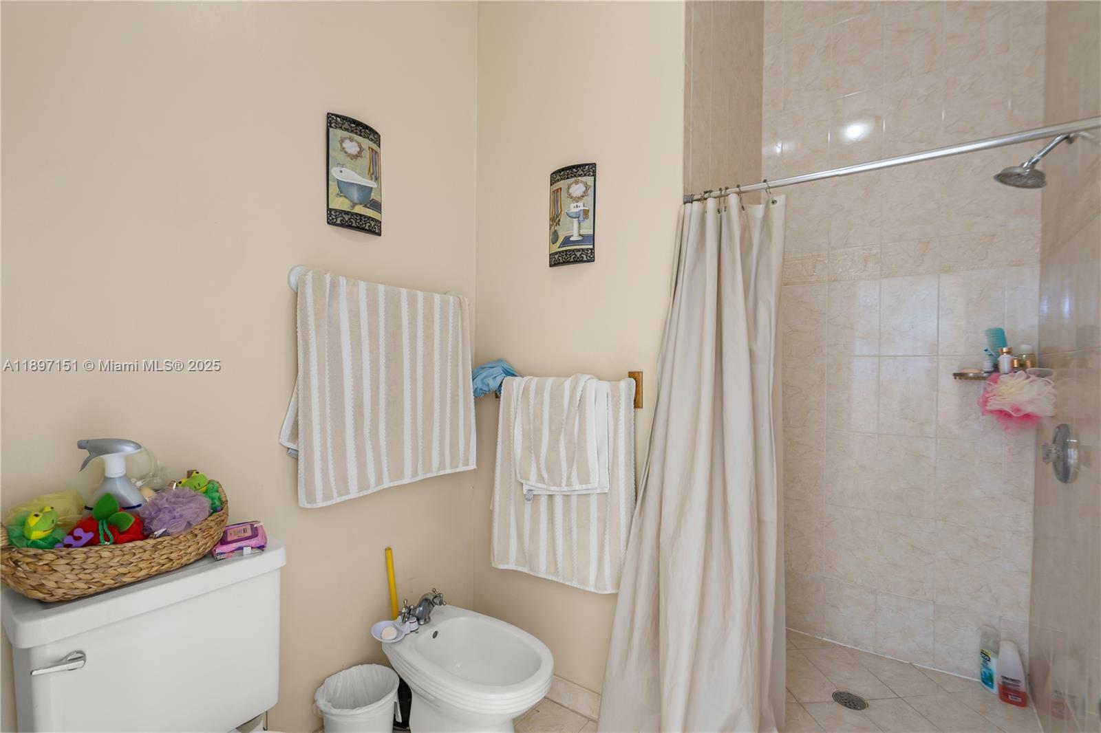 KEEN ESTATES - Residential