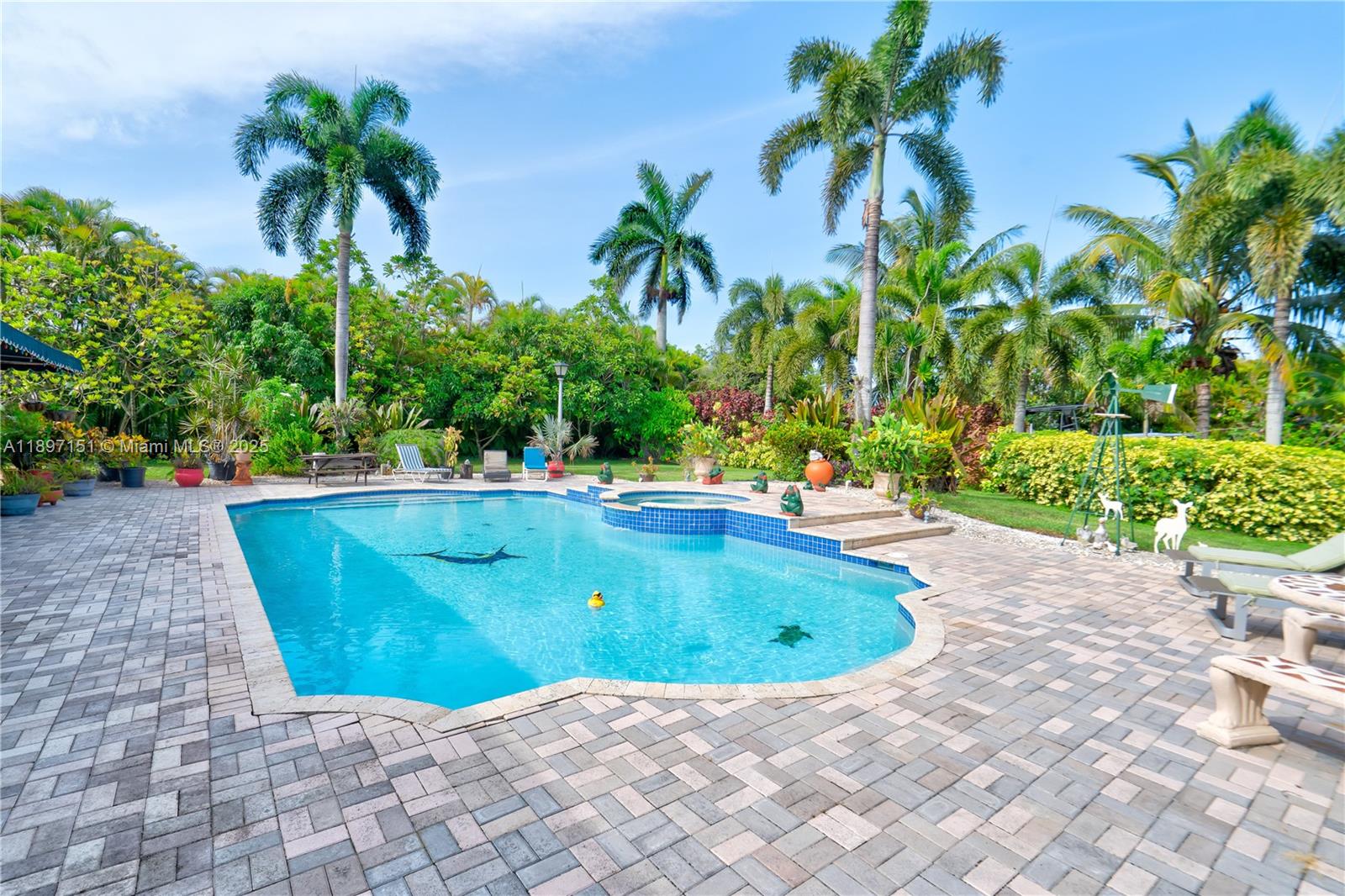 KEEN ESTATES - Residential